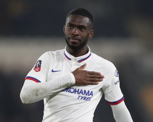 托莫里今天成功完成了手术希望能尽快回归球场感谢大家支持