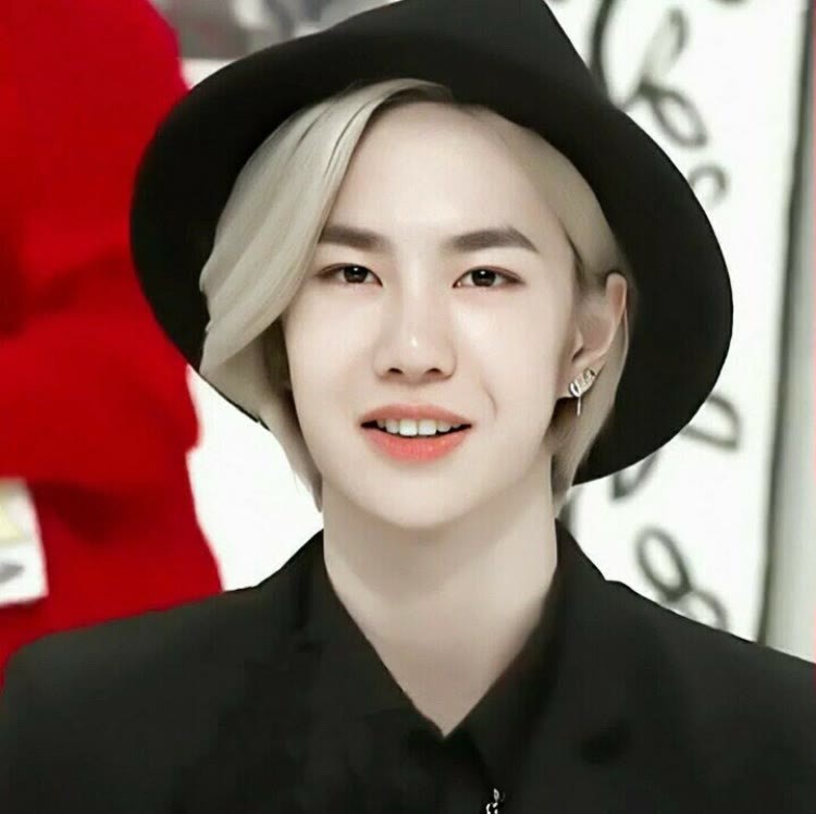 王一博白牡丹图片分享