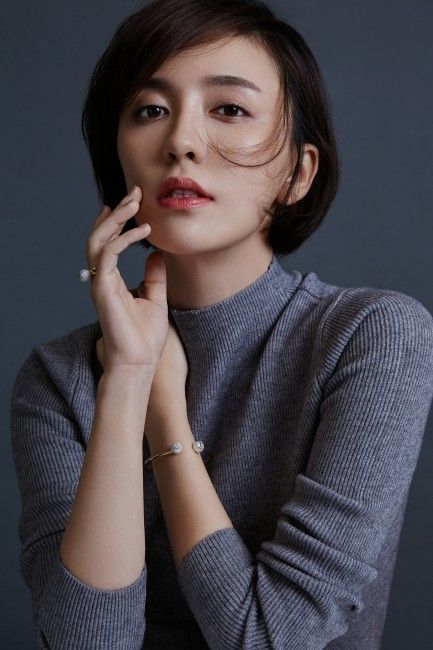 山东女演员吕佳容,风情万种,姿容端丽_腾讯新闻