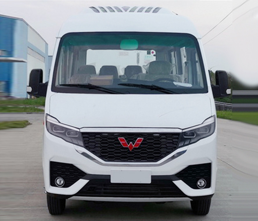 五菱打造的最帅小客车来了外观很帅气搭载24t柴油动力