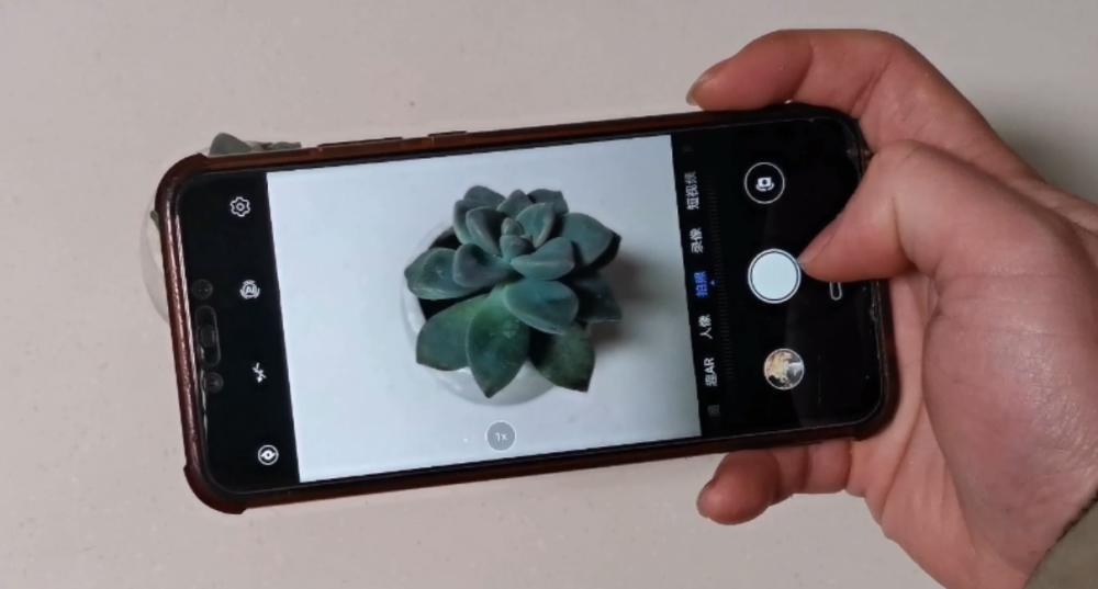 华为手机拍照时,记得打开这个开关,拍出的相片清晰又唯美!