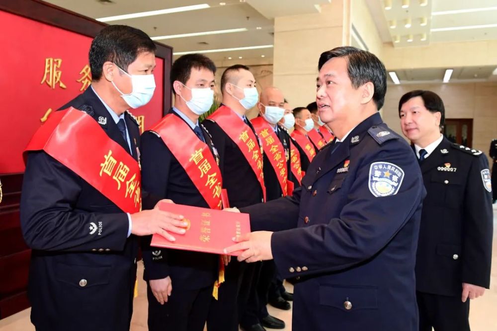 平潭刑警陈剑锋当选福建公安"十佳刑警!