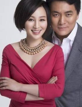 19岁与导演私奔在6平米地下室生3胎丈夫用7部剧将她捧红