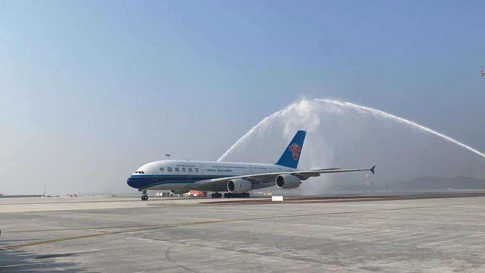 成都天府机场正式试飞预计上半年开航投运