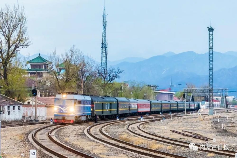 走行2488千米,運行京包線,京通線,通讓線,平齊線,齊齊哈爾聯絡線,濱洲