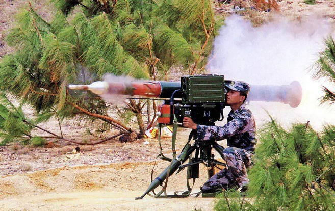 是世界上知名度最高的两款反坦克导弹,虽然红箭8的重量与体积只有陶氏