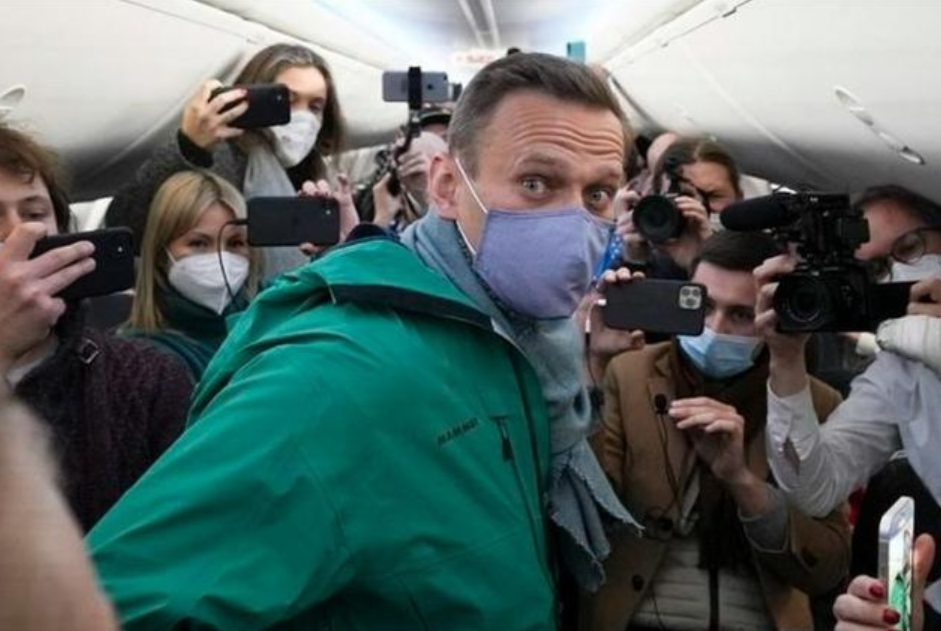 纳瓦利内被"闪电"逮捕,多国借此大做文章,俄外交部强势反击