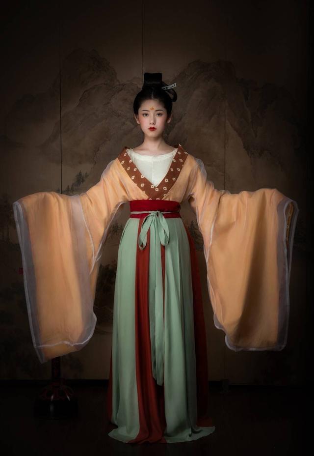 这几种汉服非常冷门,款式稀少又罕见,最后一种你肯定没见过