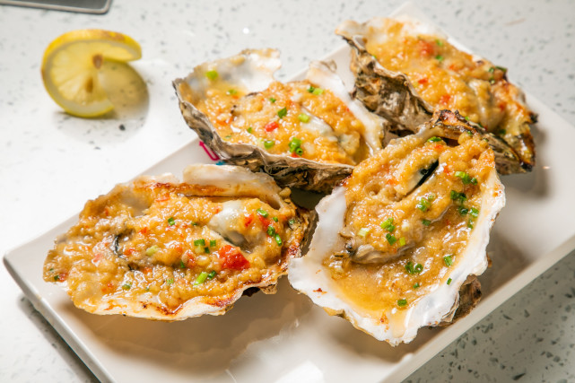 舌尖上的健康|带你一起了解灯塔水母乳山牡蛎的营养物质