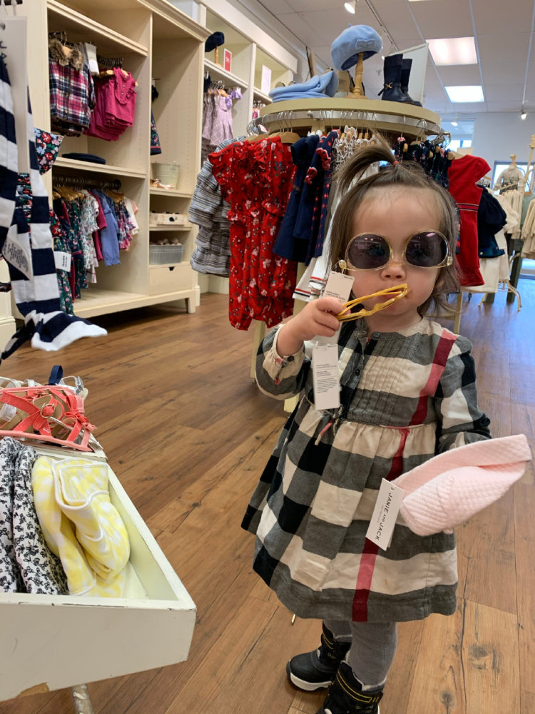 时尚辣妈马蕴雯晒娃