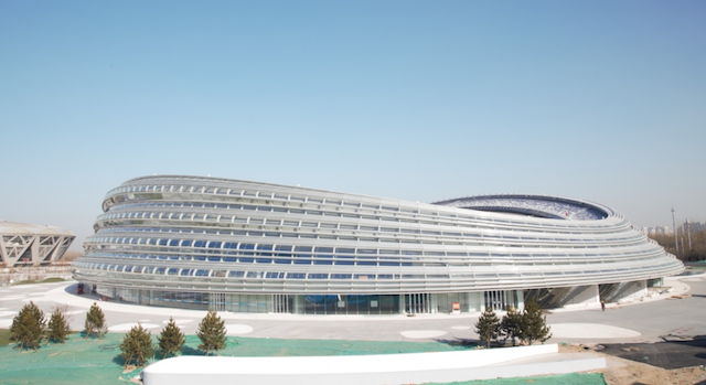 世界首次冰丝带以这种方式完成制冰