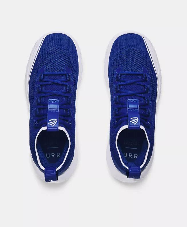 这双curry flow 8"水蓝"配色的鞋面部分,选用了蓝色作为球鞋的基础