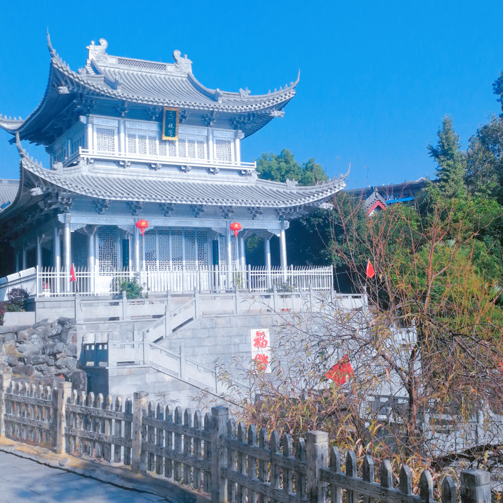 用银子打造的"楼",耗资5万两白银,晚上却给人一种阴森感