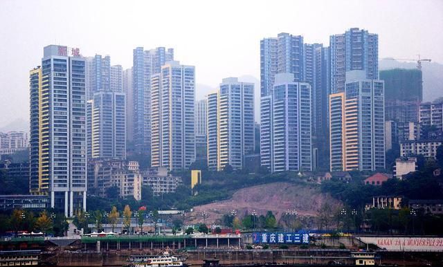 重庆区县gdp排名_中国这座不沿江、不沿海的城市,GDP全国第七,未来可期(2)
