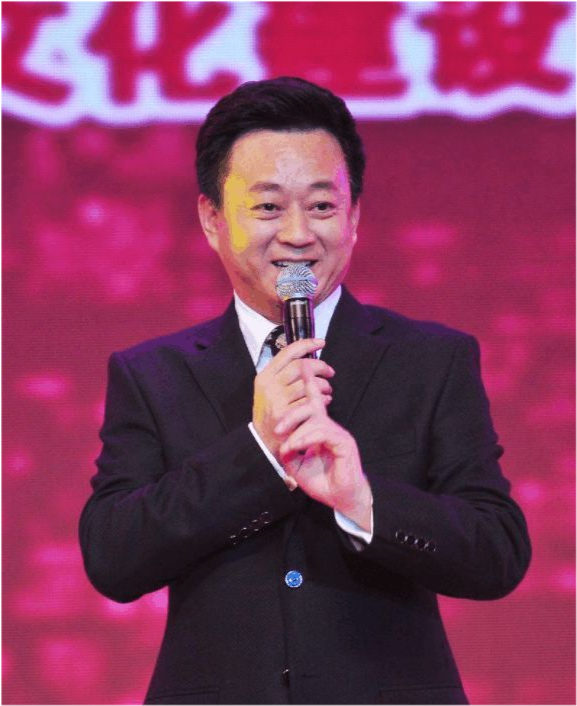 央视春晚主持"车祸现场":董卿哭到天亮,倪萍却因失误成就经典