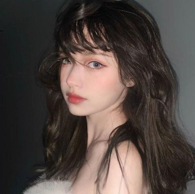 戳赞这组头像女你会像开挂般一样顺利