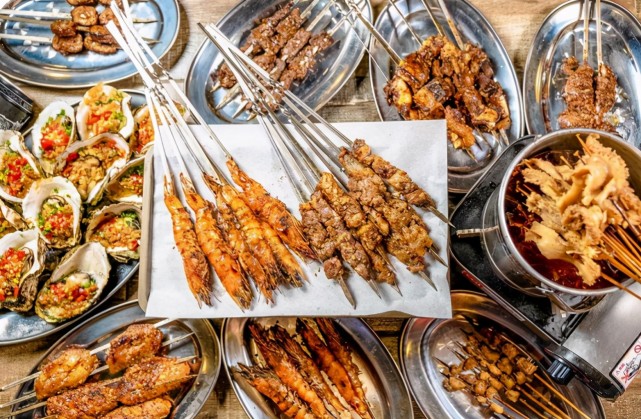 来东北不吃这几样烧烤,服务员都瞧不起你!东北人:懂行的必吃_腾讯网