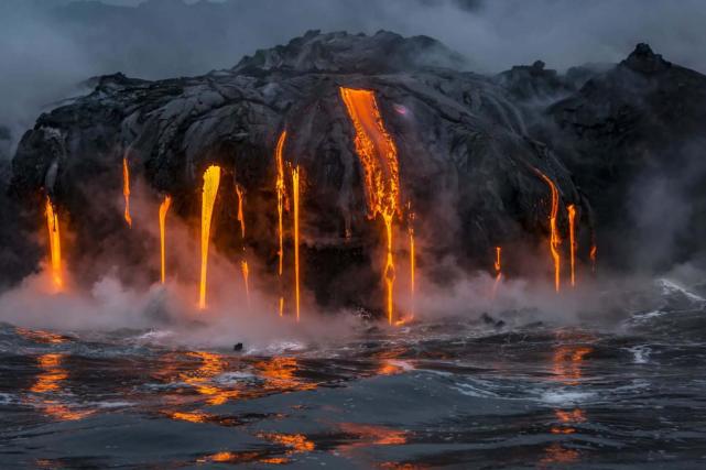 就在我國附近|黃石火山|阿波拉基|美國|黃石超級火山|火山口|火山