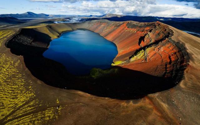 全球最大火山口規模遠超黃石超級火山就在我國附近