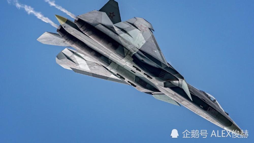 相比較於蘇-57強調空優,f-35則是一型重視多任務能力的戰鬥機,這以前