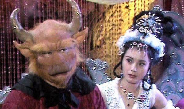 我们都知道牛魔王的原妻子是铁扇公主,尽管老牛多年没有回家,但至少有