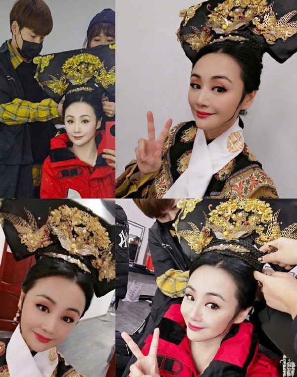 曹颖和月亮姐姐同框拍视频,都奔五的年纪了,怎么还变幼稚了?