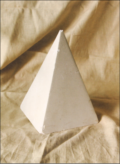 零基础学素描四棱锥穿插体