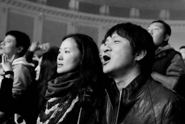 暖心上线栾树咏梅神仙眷侣一江水两只鹅温情同框