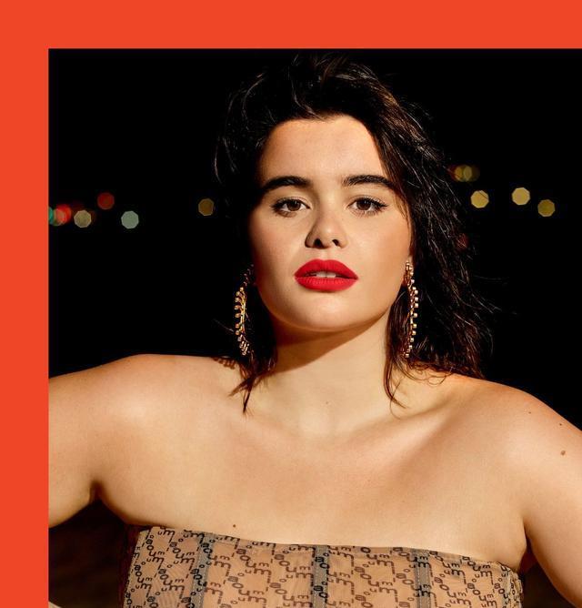 芭比·费雷拉(barbie ferreira)在《大都会》杂志封面上的照片,2020年