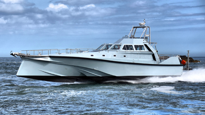 75英尺穿浪探险游艇enmer号_腾讯新闻