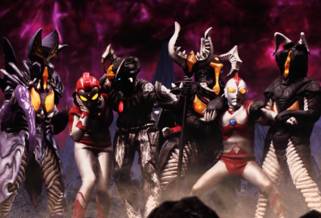 奥特银河格斗2:为什么小金人要抓尤莉安 王国需要一位压寨夫人