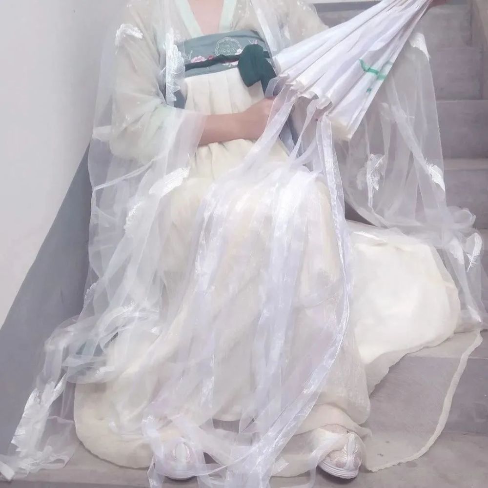 古风汉服头像巨好看的100张女生汉服二次元头像