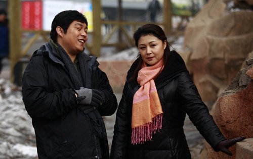 "谢大脚"于月仙和老公结婚多年,戏里感情坎坷,戏外恩爱甜蜜_腾讯新闻