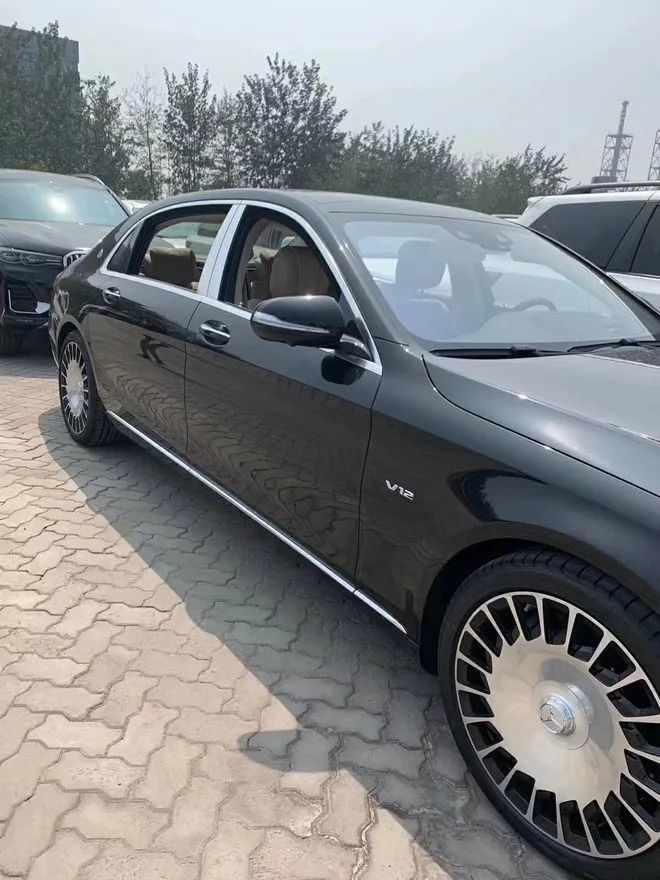 2021款迈巴赫奔驰s650专为领袖而生,外观内饰再升级_腾讯新闻