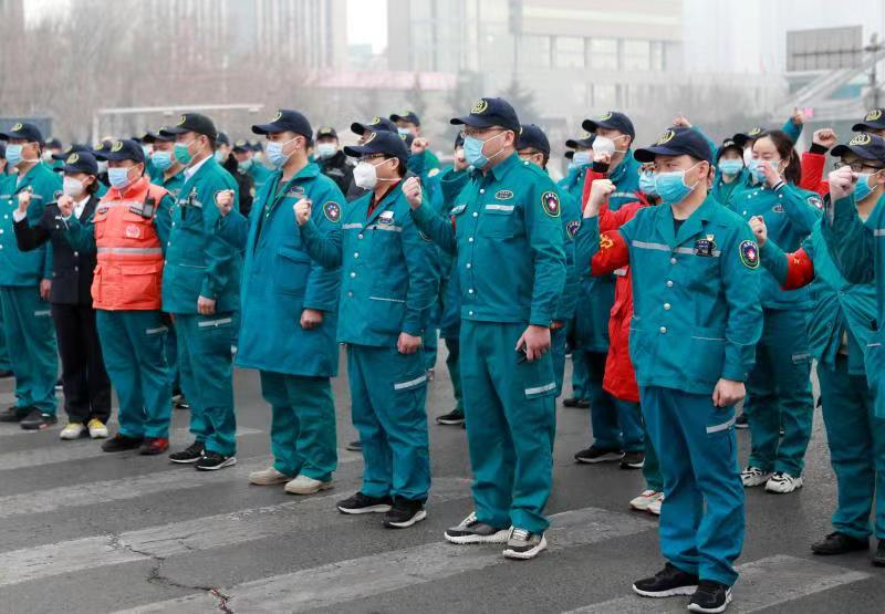 乘车离开石家庄,162人完成使命,天津市,河南省支援河北医疗队1月24日