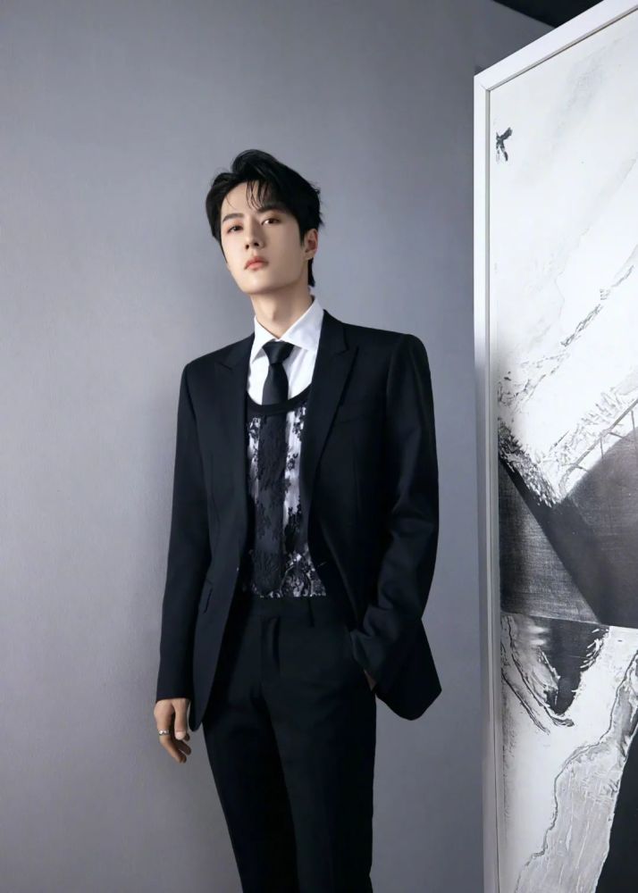 肖战活动,赵丽颖美图,王一博盛典,李易峰花絮,王源造型