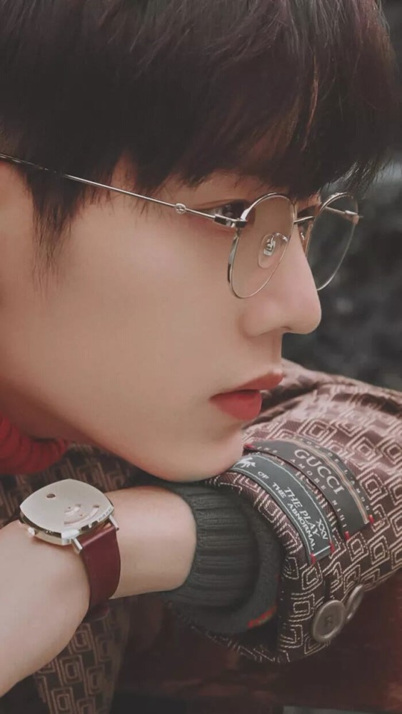 肖战来占你们手机内存的精图头像壁纸