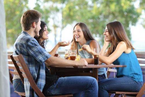 人间亲疏微信知:从"微信世界"感知人际交往的信赖和真诚