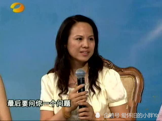 郑爽的母亲叫做刘艳,1991年郑爽出生,看着女儿的脸蛋,刘艳的"造星计划