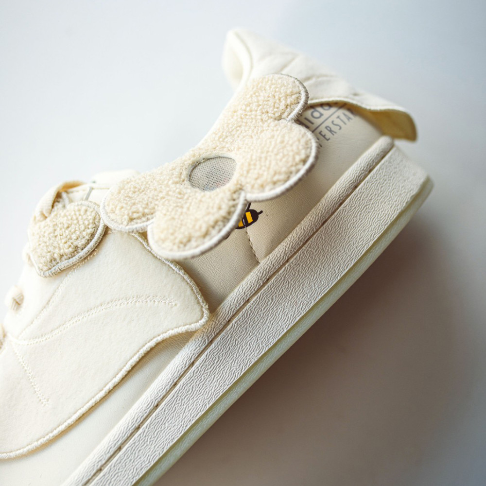 可爱到爆炸的三叶草小蜜蜂鞋让你情人节穿鞋没烦恼