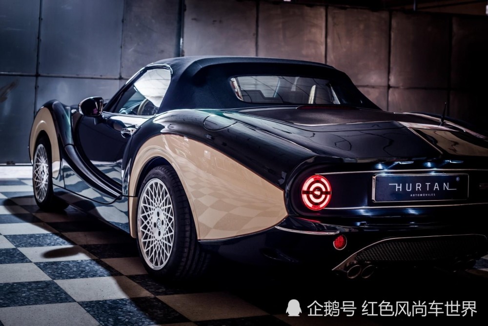 其灵感来自于20世纪60年代英国跑车的氛围,由马自达提供动力,并保留了