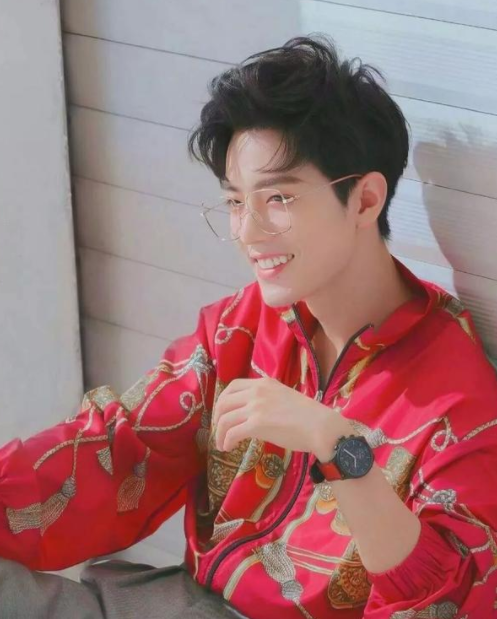 不愧是央视的"亲儿子",新剧帮忙宣传,肖战为啥这么火?