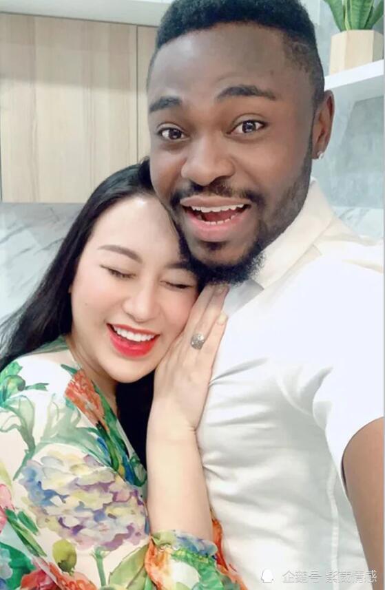26岁女孩失恋后转身嫁给黑人,时隔2年再发声:婚姻生活很甜蜜