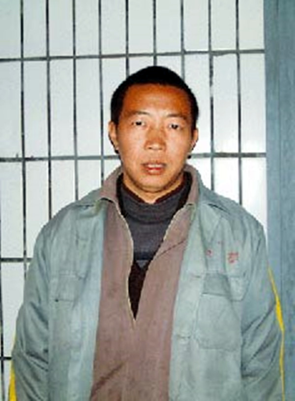 并供认出其他团伙的信息,专案组的闵健,王治军当即赶赴平坝抓获宋晓峰