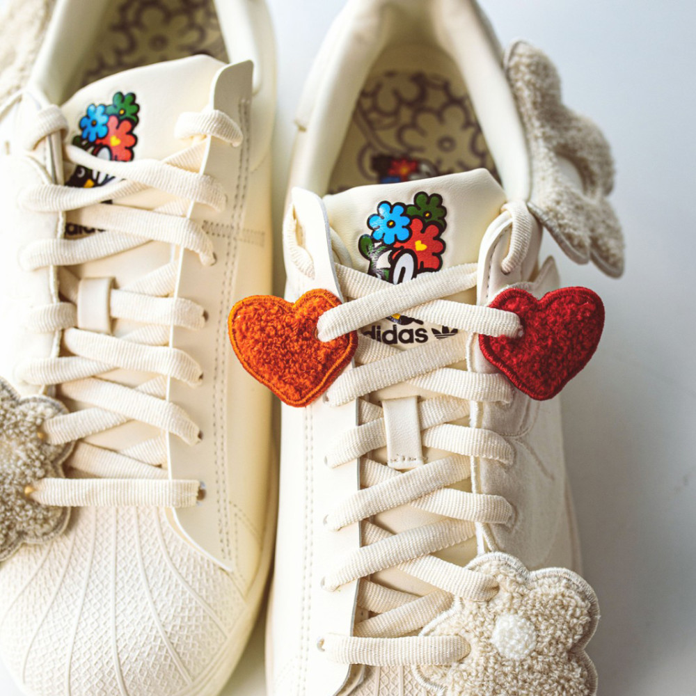 可爱到爆炸的三叶草小蜜蜂鞋让你情人节穿鞋没烦恼