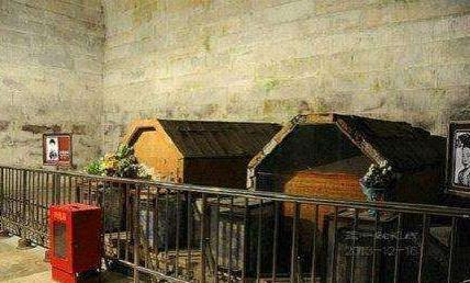 光绪墓抢救性发掘墓里空空光绪双手紧握专家掰开顿感喜出望外