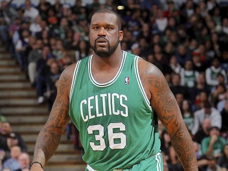 奥尼尔生涯最后一季,放弃特权当角色球员,只为得总冠军_腾讯新闻