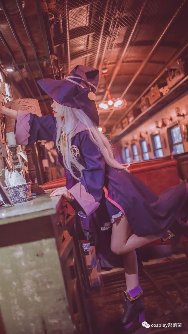 cos:魔女之旅伊蕾娜cos正片@衣衣