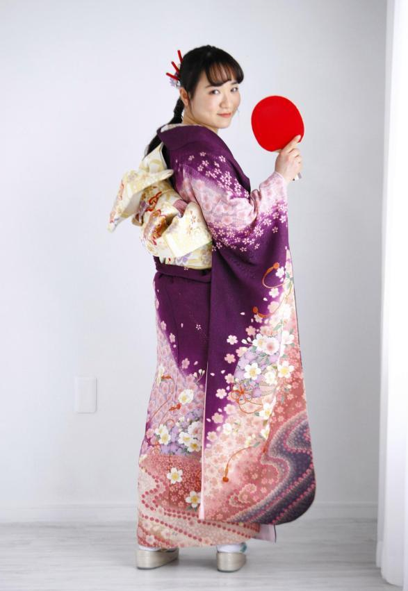 穿紫色和服补过成人礼标准恋母情结伊藤美诚偶像居然是吉田羊