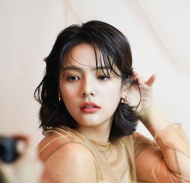 宋侑庭她曾出演《学校2017》《致我的名字》《说出